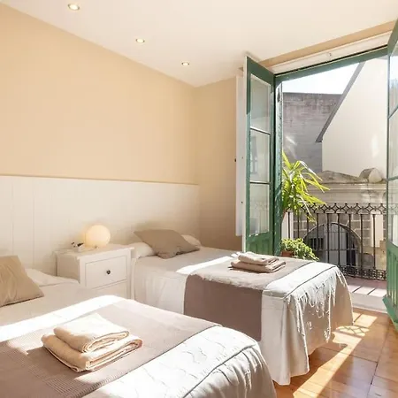 Apartamento Casco Viejo, Con Encanto.
